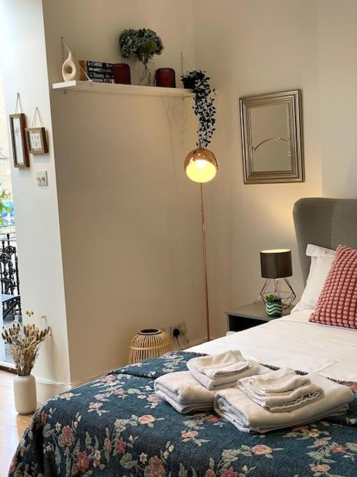 Cute&Cozy Studio Apt In Barons Court Λονδίνο Εξωτερικό φωτογραφία
