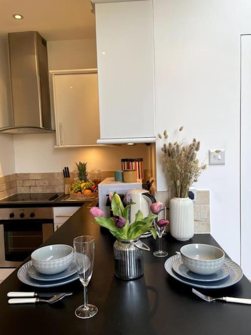 Cute&Cozy Studio Apt In Barons Court Λονδίνο Εξωτερικό φωτογραφία