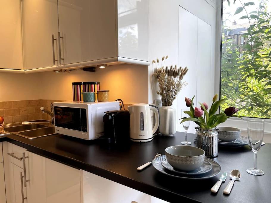 Cute&Cozy Studio Apt In Barons Court Λονδίνο Εξωτερικό φωτογραφία