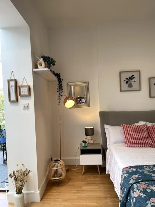 Cute&Cozy Studio Apt In Barons Court Λονδίνο Εξωτερικό φωτογραφία